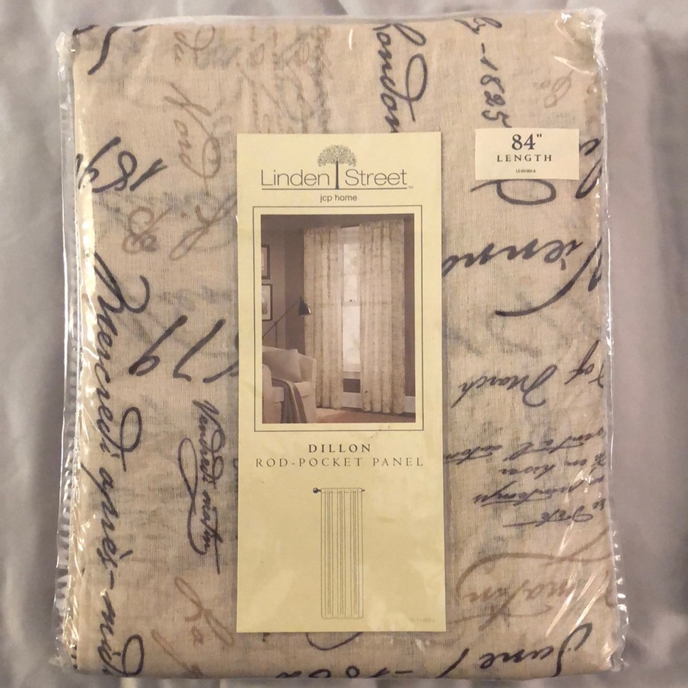 Sheer curtain panels